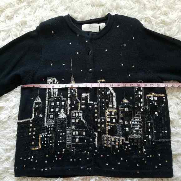 Design Options sequin embroidery skyline cardigan - Picture 7 of 8